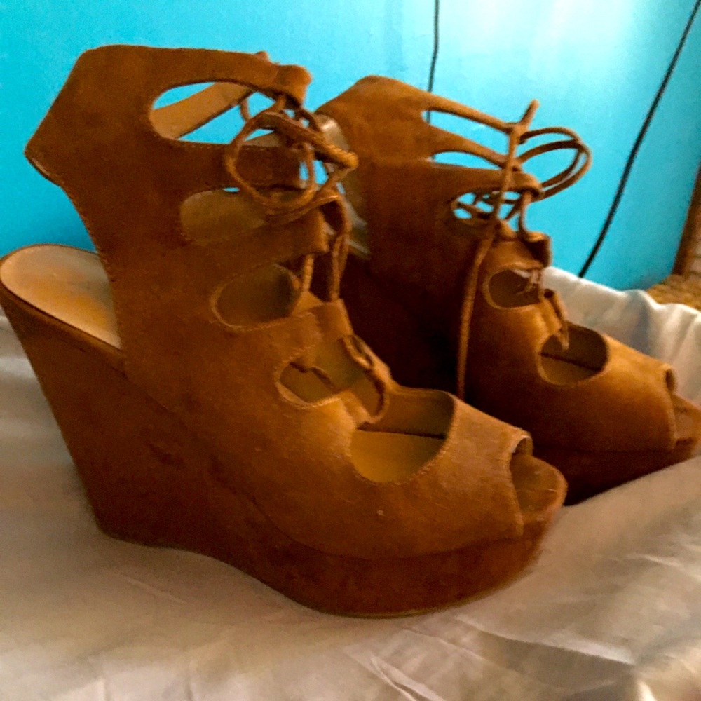 Aldo suede platform wedge heels with box